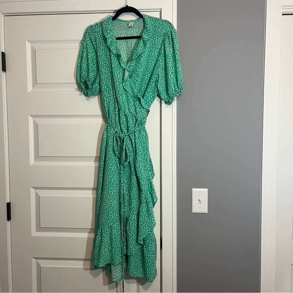 Old Navy wrap dress